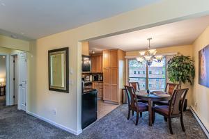 Water View, Best Area, 2 Bedrooms, WD, Jacuzzi Bath, New Carpet, Balcony, View, 825sf