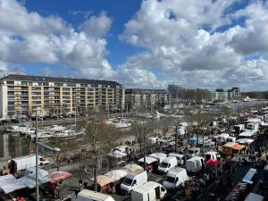 Appartements Le Carlotta Grand duplex hyper centre, port Caen : photos des chambres