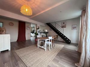 Appartements Le Carlotta Grand duplex hyper centre, port Caen : photos des chambres