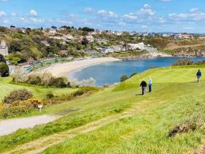 The Lodge Annex - immaculate coastal property