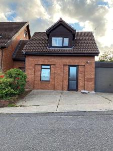 The Lodge Annex - immaculate coastal property