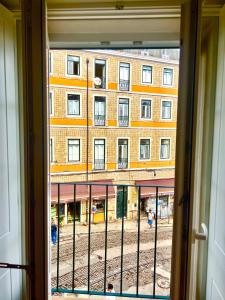 Discover Lisbons History - Stylish apartment in Alfama