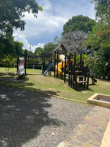 Aurora Luxury Suite con acceso a la playa