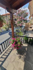 Adorable 2 floors two bedroom vacation maisonette