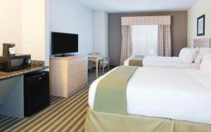 Holiday Inn Express Hotel & Suites Alvarado by IHG