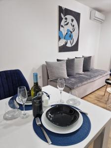 Apartman Astra - 4hvězdičkové hotely ve městě Sremska Mitrovica