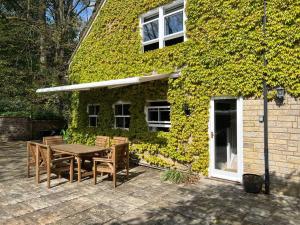 Cotswold dog-friendly holiday home