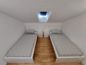 White Beauty luxury apt., Stari Grad, island Hvar