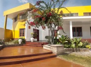 Hostal Miramar - Chincha Baja