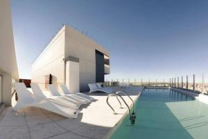 Departamento con seguridad 24hs, gym y pileta!