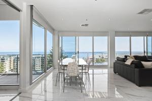 Belle Escapes - Glenelg Skyline Penthouse