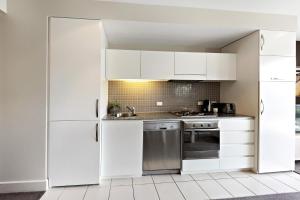 Belle Escapes - Seacrets at Glenelg