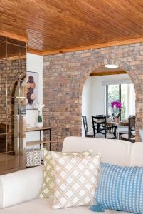 Hobbit House Inspired 4BR cozy Fairytale Cottage