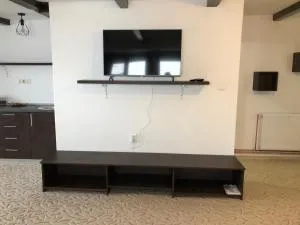 Darius Room - Vaideeni