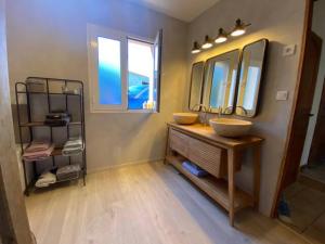 Sejours chez l'habitant Avantime : Chambre Double - Vue sur Jardin