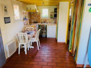 Maisons de vacances Location, piscine, animaux, jardin cloture, parking, var : photos des chambres