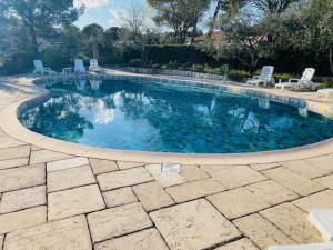 Maisons de vacances Location, piscine, animaux, jardin cloture, parking, var : Maison 1 Chambre - Lavender