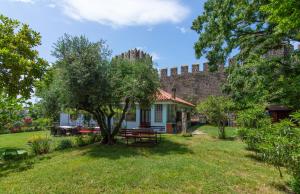Walls of Piran Apartments and Rooms