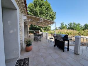 Maisons de vacances Authentique Mas provencal entre mer et Camargue : photos des chambres