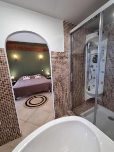 Maisons de vacances Authentique Mas provencal entre mer et Camargue : photos des chambres