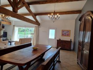Maisons de vacances Authentique Mas provencal entre mer et Camargue : photos des chambres