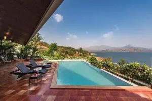 SaffronStays Shambhala Lakeside-Infinity Pool Villa in Pawna - Malavli