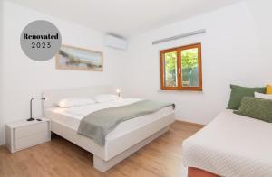 Walls of Piran Apartments and Rooms 