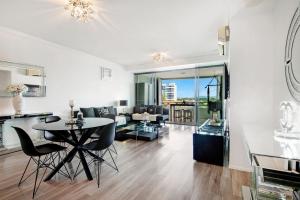 Couture Comfort - Luxe Chanel Themed Apartment