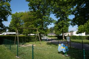 Campings Camping les falaises de Toussaint : photos des chambres