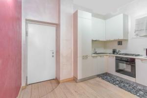 MO30 Loreto- Duomo- Large Modern Apartment -