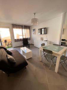 Appartements BEAU T2 RIVE GAUCHE ETAT NEUF CLIMATISE : photos des chambres