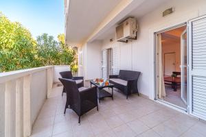 Apartment Elmira - Charme Holidays