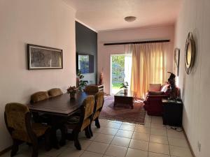 The Classic Menlyn Maine Apartment