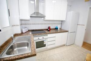 Central apartment in Alicante with AC