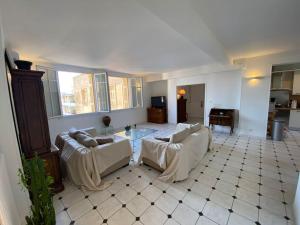 Splendide vue sur ND de la Garde et le Vieux Port