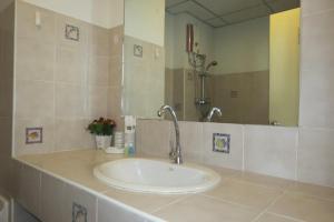 View Talay 1B Studio