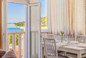 Adriatic Seaview Apartment 