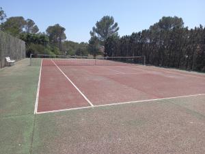 Les Hauts du Golf Rez de jardin Piscine Tennis