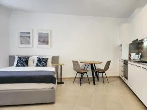 ELISOS Studio Apartment - Uj të Ftohtë