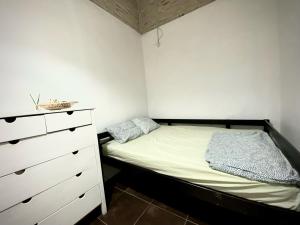 2 Rooms for 4, piso compartido