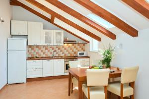 Hedera Estate, Hedera A34