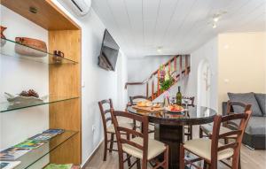 Amazing Home In Polje With Wifi 