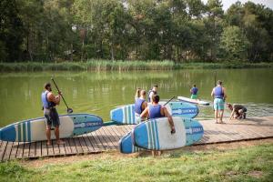 Campings Village Huttopia Lac de Rille : photos des chambres