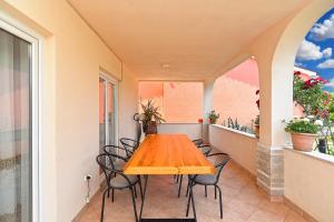 Apartment Galizana 2253 