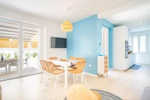 Oltremare, Patio, two steps from the sea - SantʼElia