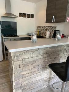 jolie appartement avec piscine