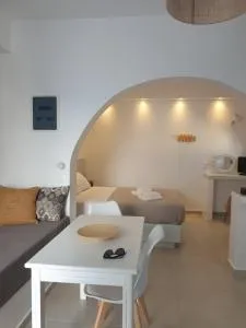 Kalypso Studio - Pera Gyalos