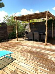 Maisonnette Antelissa à 3 minutes en voiture des plages et du centre ville