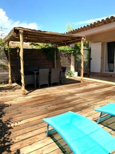 Maisonnette Antelissa à 3 minutes en voiture des plages et du centre ville