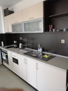 Complex Karia IV